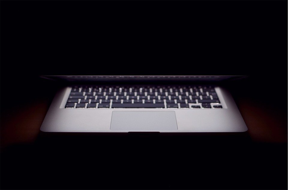 Cyberbezpieczeństwo – Polska wypada słabo na&nbsp;tle innych krajów