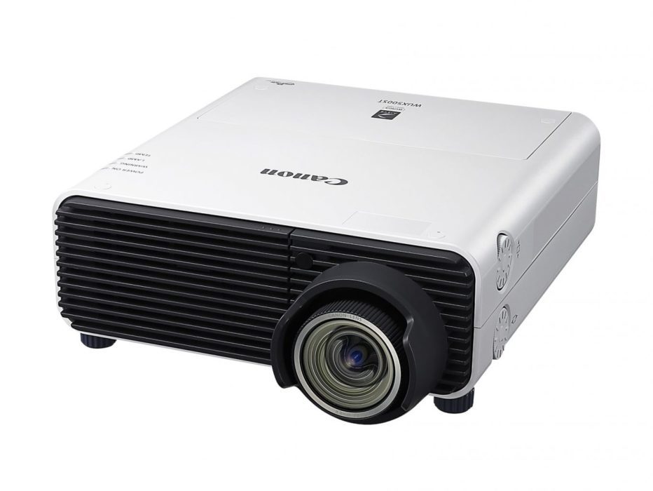 Canon zaprezentował projektor XEED WUX500ST