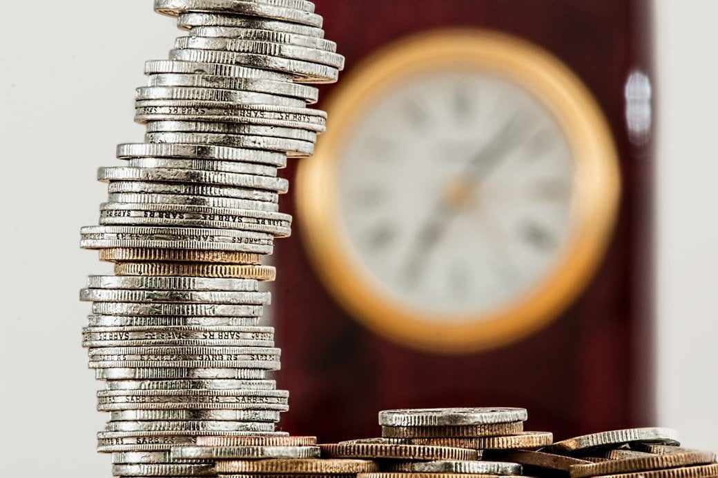 Deloitte: Co&nbsp;roku na&nbsp;świecie procederowi prania pieniędzy ulega nawet 5 proc. globalnego PKB