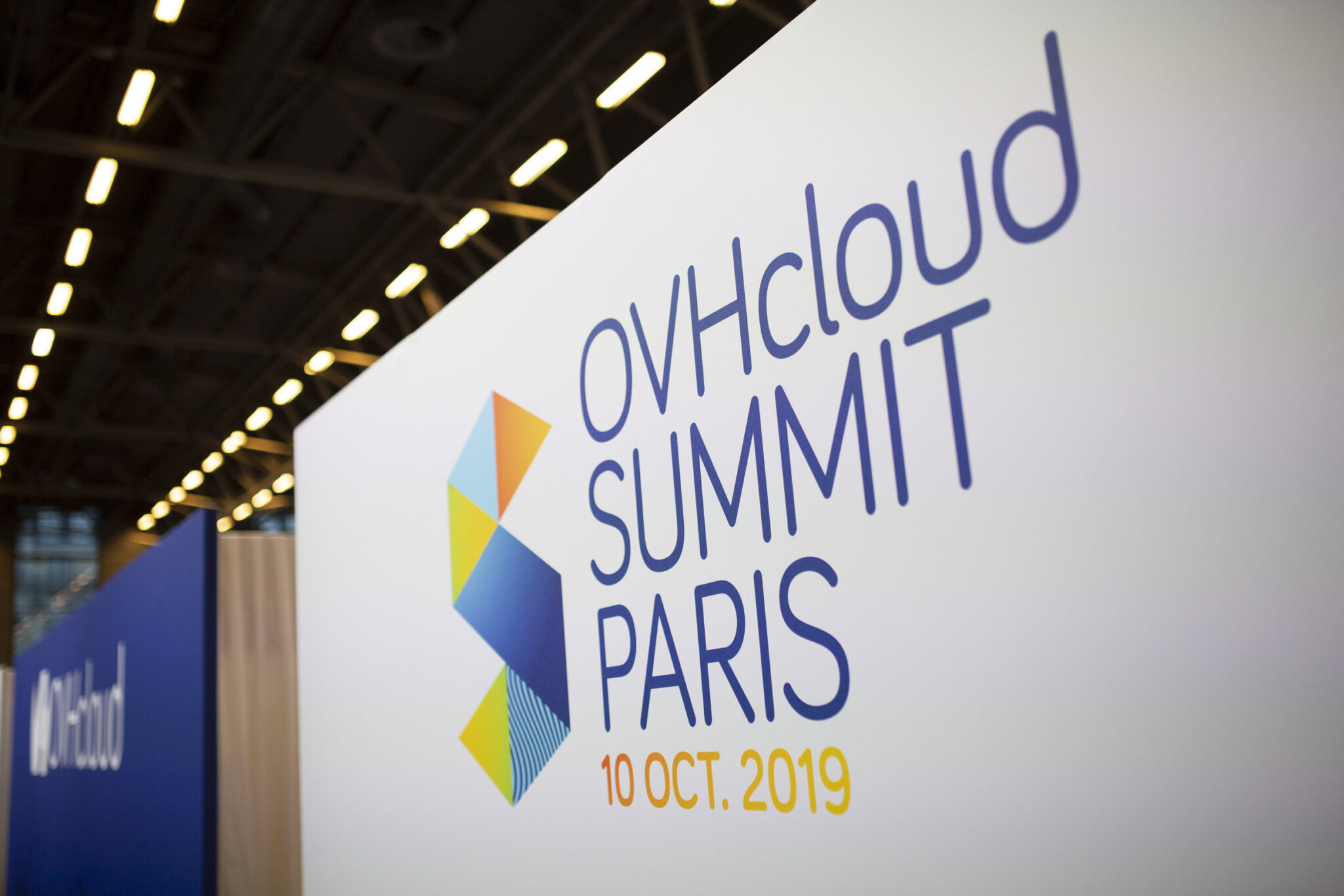 OVH świętuje dwudzieste urodziny, przyspiesza rozwój chmury i&nbsp;zmienia nazwę na&nbsp;OVHcloud