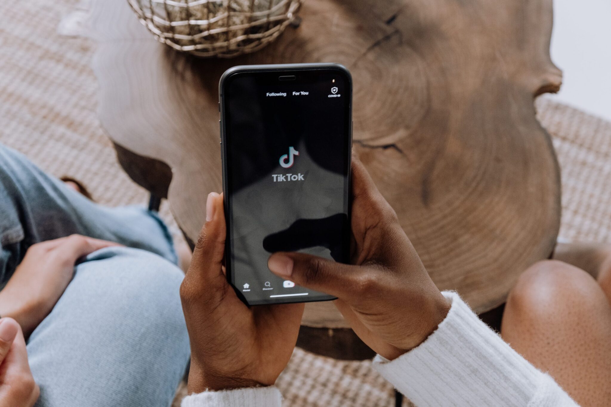 TikTok tworzy nową aplikację dla USA. Sprzedaż do&nbsp;amerykańskich inwestorów coraz bliżej