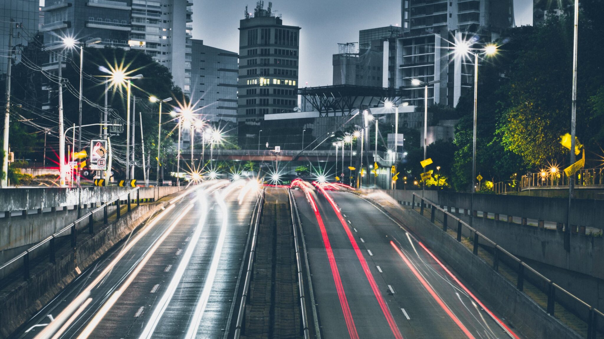 Światowa branża auto-moto po&nbsp;pierwszej fali pandemii