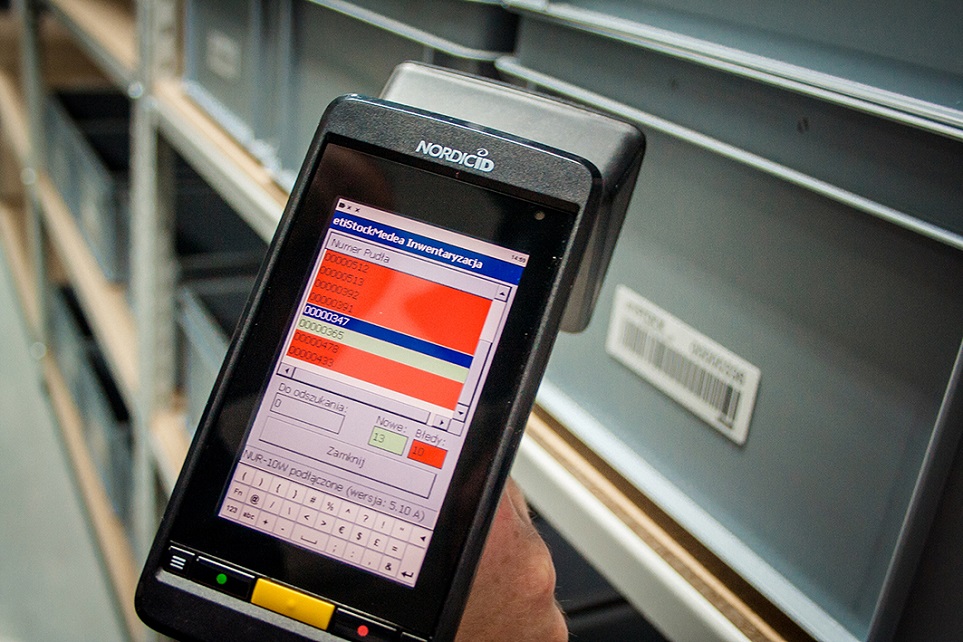 8 korzyści stosowania technologii RFID w&nbsp;handlu