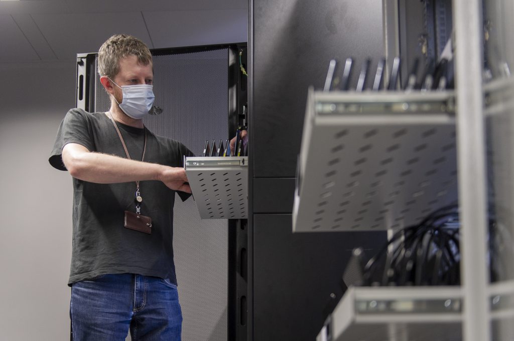 Samsung udostępnił nową wersję programu zdalnego laboratorium testowego