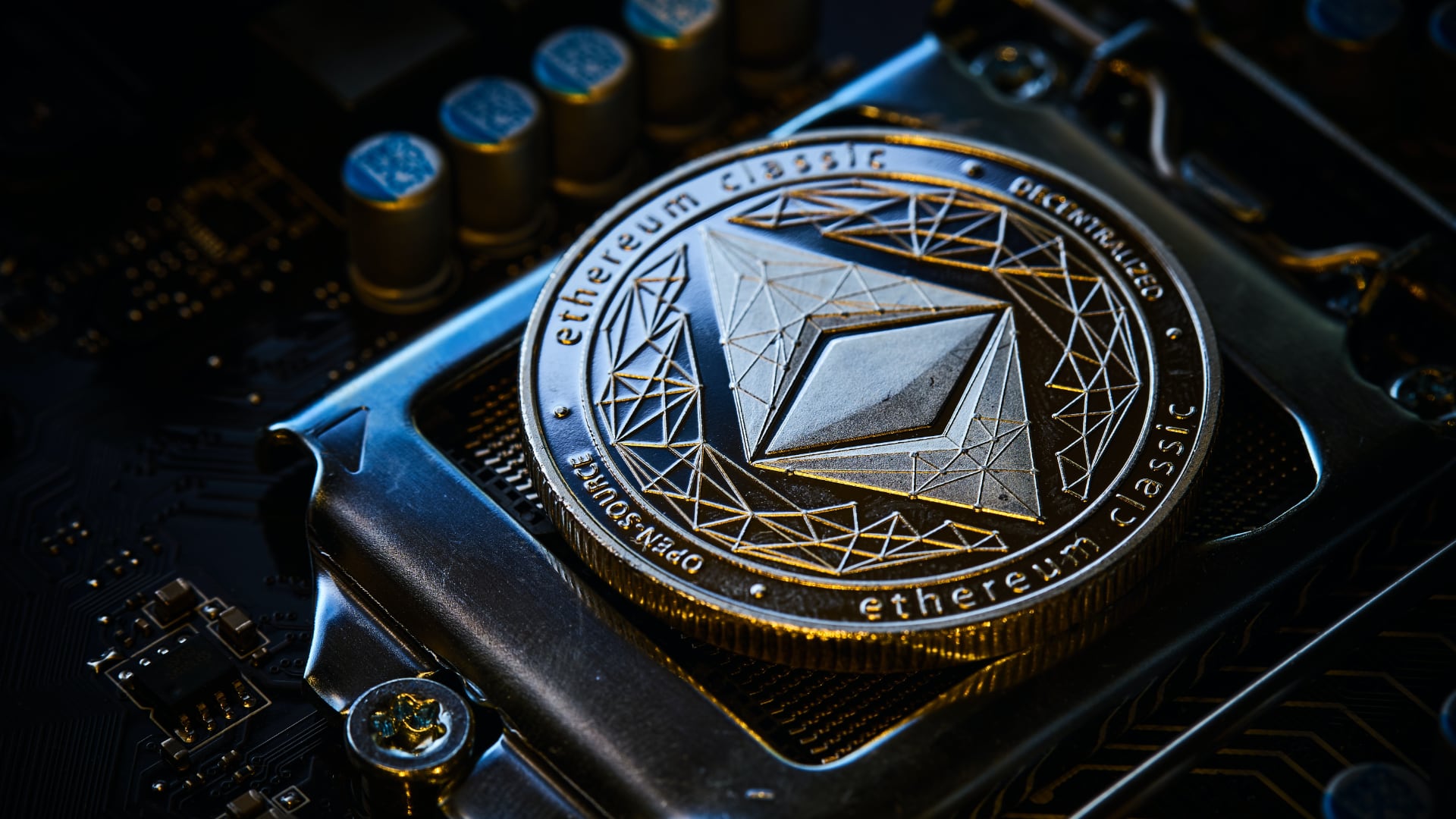Trudny rok dla branży kryptowalut. Co&nbsp;nas czeka w&nbsp;kolejnym roku?