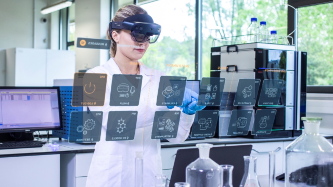 Holo4Labs podpisał globalną umowę o&nbsp;współpracy z&nbsp;LabVantage Solutions   
