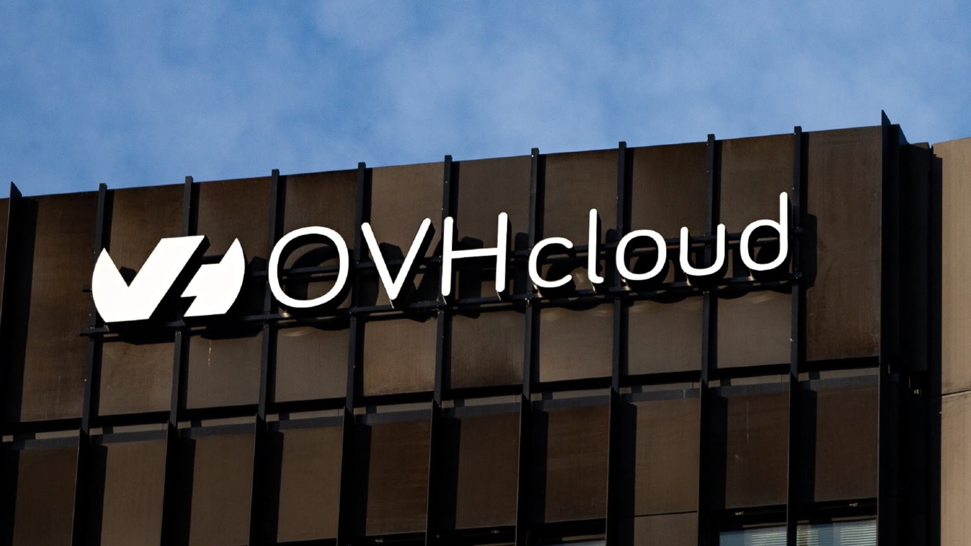 OVHcloud ogłasza wizję rozwoju i&nbsp;nowości na&nbsp;Very Tech Trip. Paryska konferencja zgromadziła tysiące uczestników