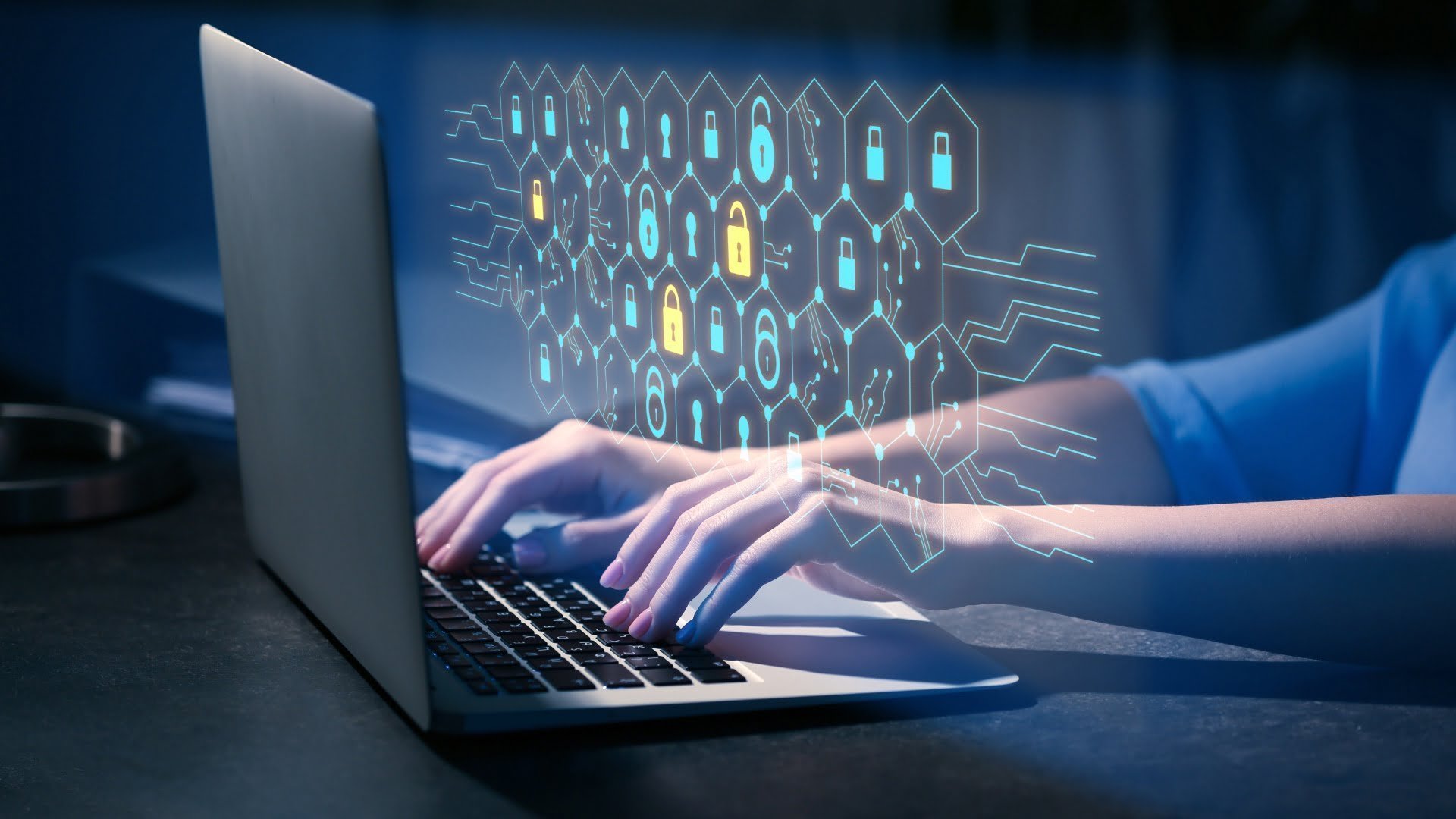 Jaki będzie 2023 rok pod&nbsp;względem cyberbezpieczeństwa?