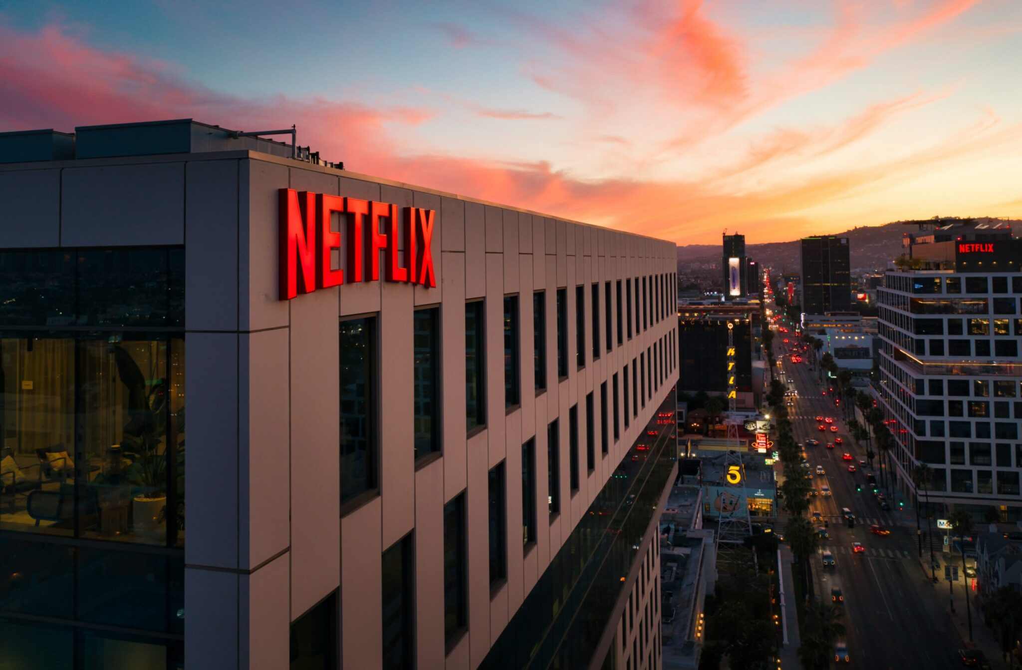 UOKiK bierze pod&nbsp;lupę subskrypcje. Netflix z&nbsp;zarzutami, giganci deklarują zmiany