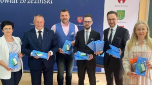 Amazon, Związek cyfrowa polska