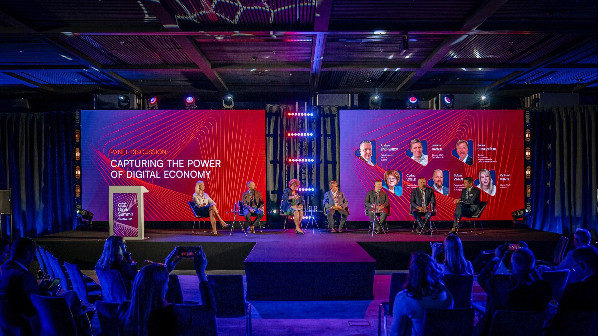 Za&nbsp;dużo regulacji hamuje rozwój innowacyjności – grzmiali eksperci na&nbsp;CEE Digital Summit. I&nbsp;trudno się z&nbsp;nimi nie&nbsp;zgodzić