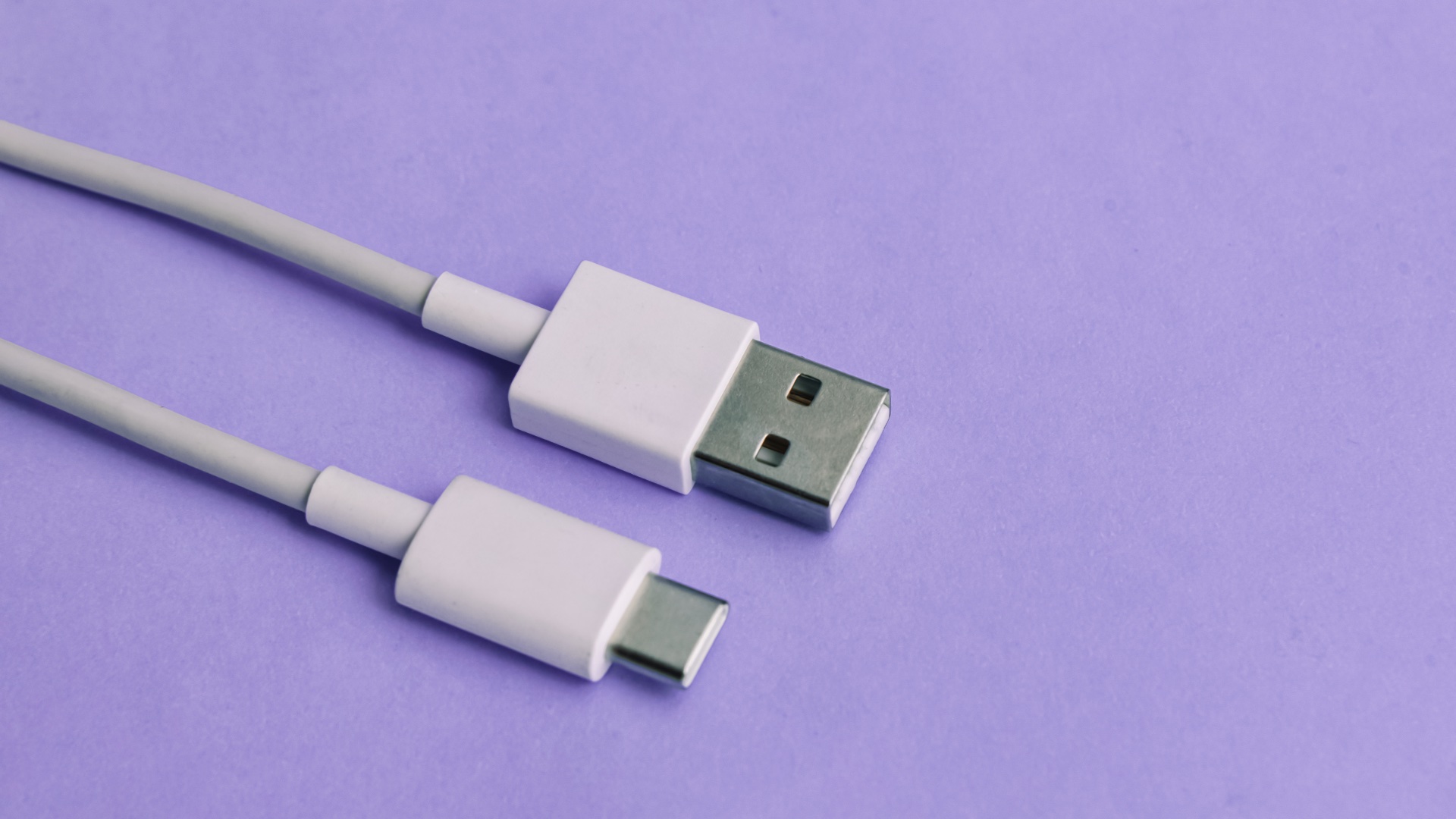 USB-C powszechnym standardem w&nbsp;UE. Właśnie weszły w&nbsp;życie nowe przepisy