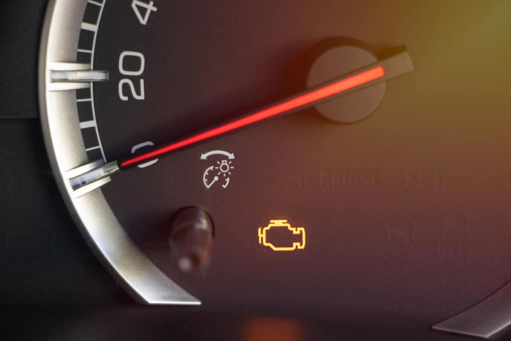 samochód, auto, motoryzacja, kontrolka check engine