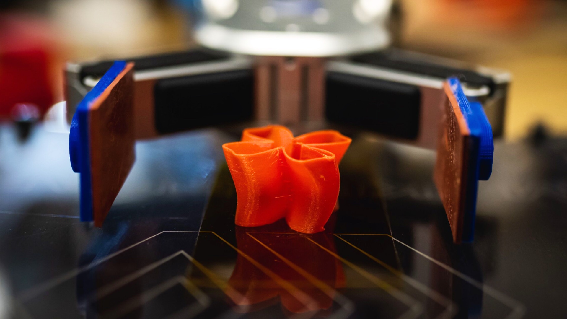 Robotyka i&nbsp;druk 3D – nowa era w&nbsp;projektowaniu materiałów