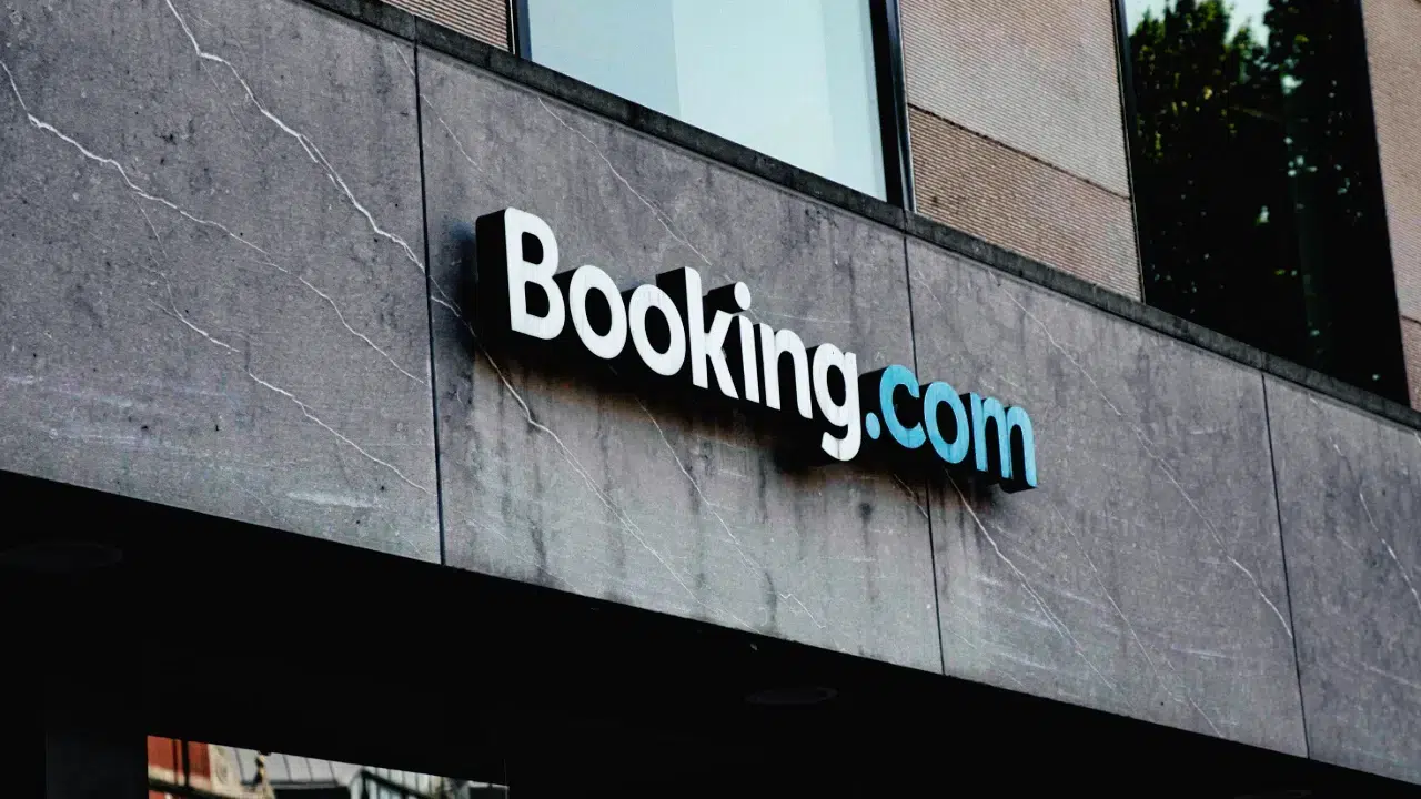 Booking.com pod&nbsp;lupą Komisji Europejskiej: surowe wymogi DMA dla platformy