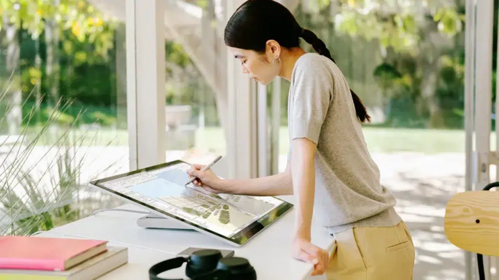 Microsoft Surface Studio 2+