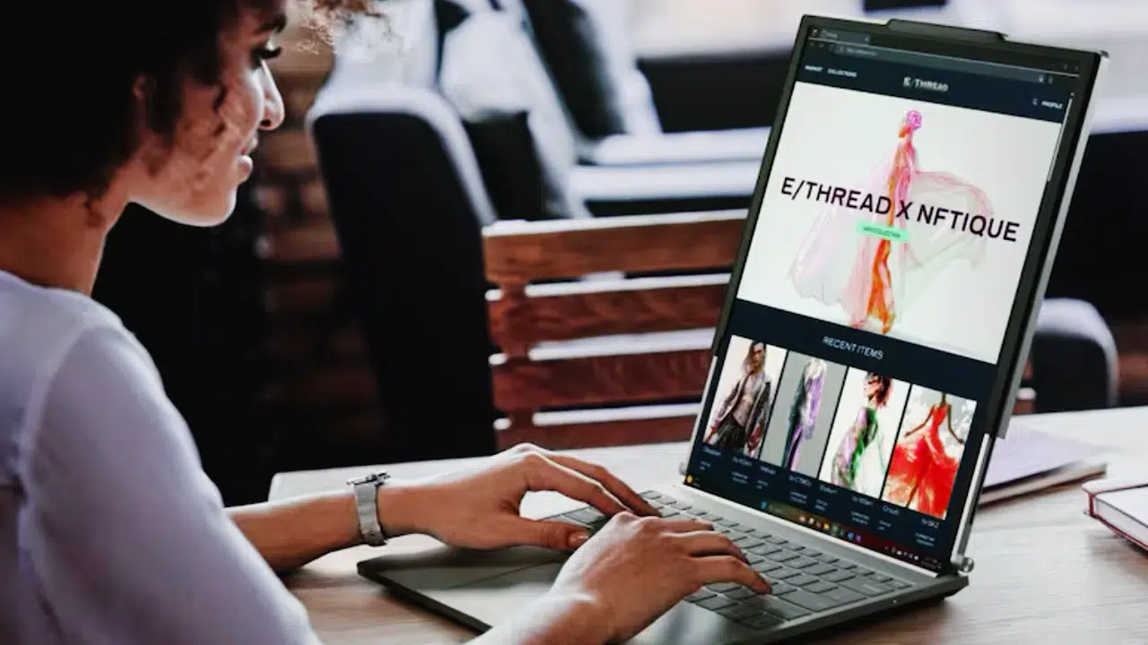 Czy&nbsp;to&nbsp;jeszcze laptop? Lenovo ThinkBook Flip przesuwa granice mobilności na&nbsp;MWC