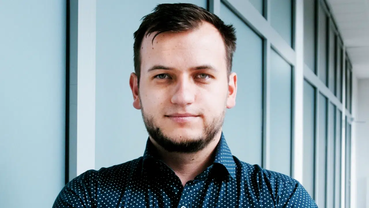 Dane z&nbsp;satelitów w&nbsp;służbie bezpieczeństwa: jak optyka satelitarna zmienia systemy obronne