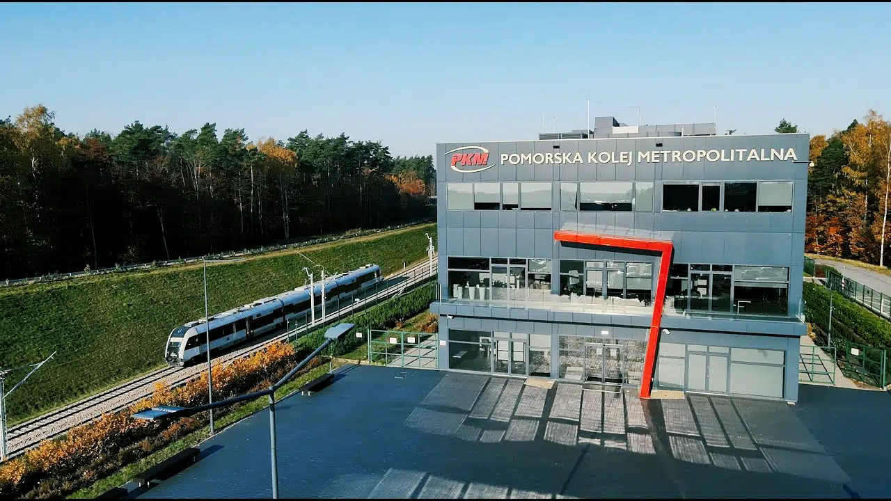 Bezpieczniejsze dane, zero przestojów – transformacja IT w&nbsp;Pomorskiej Kolei Metropolitalnej